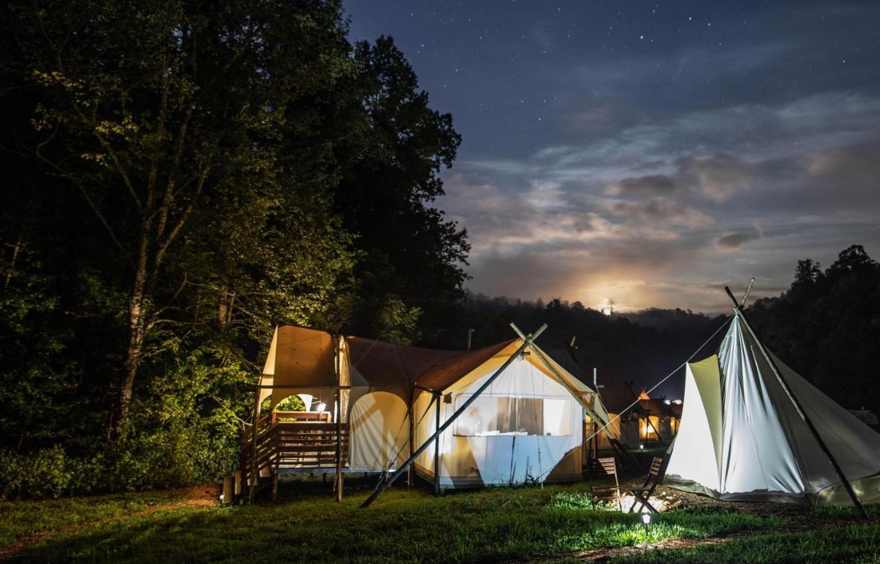 Under Canvas Great Smoky Mountains Hotel Pigeon Forge Exterior foto